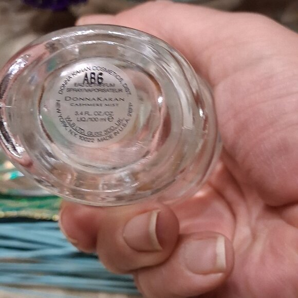 Near empty perfume bottle - Picture 3 of 3